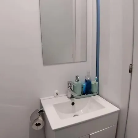 Apartamento T1 Em Paco De Arcos. * Paço de Arcos